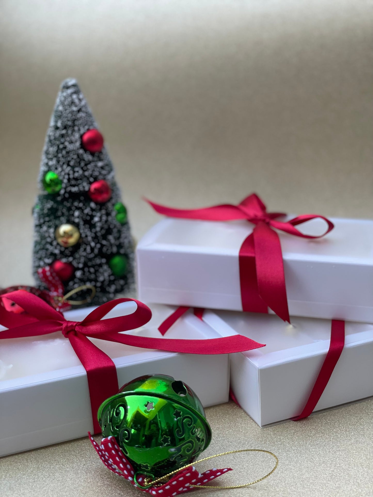 The Holiday Embrace Set