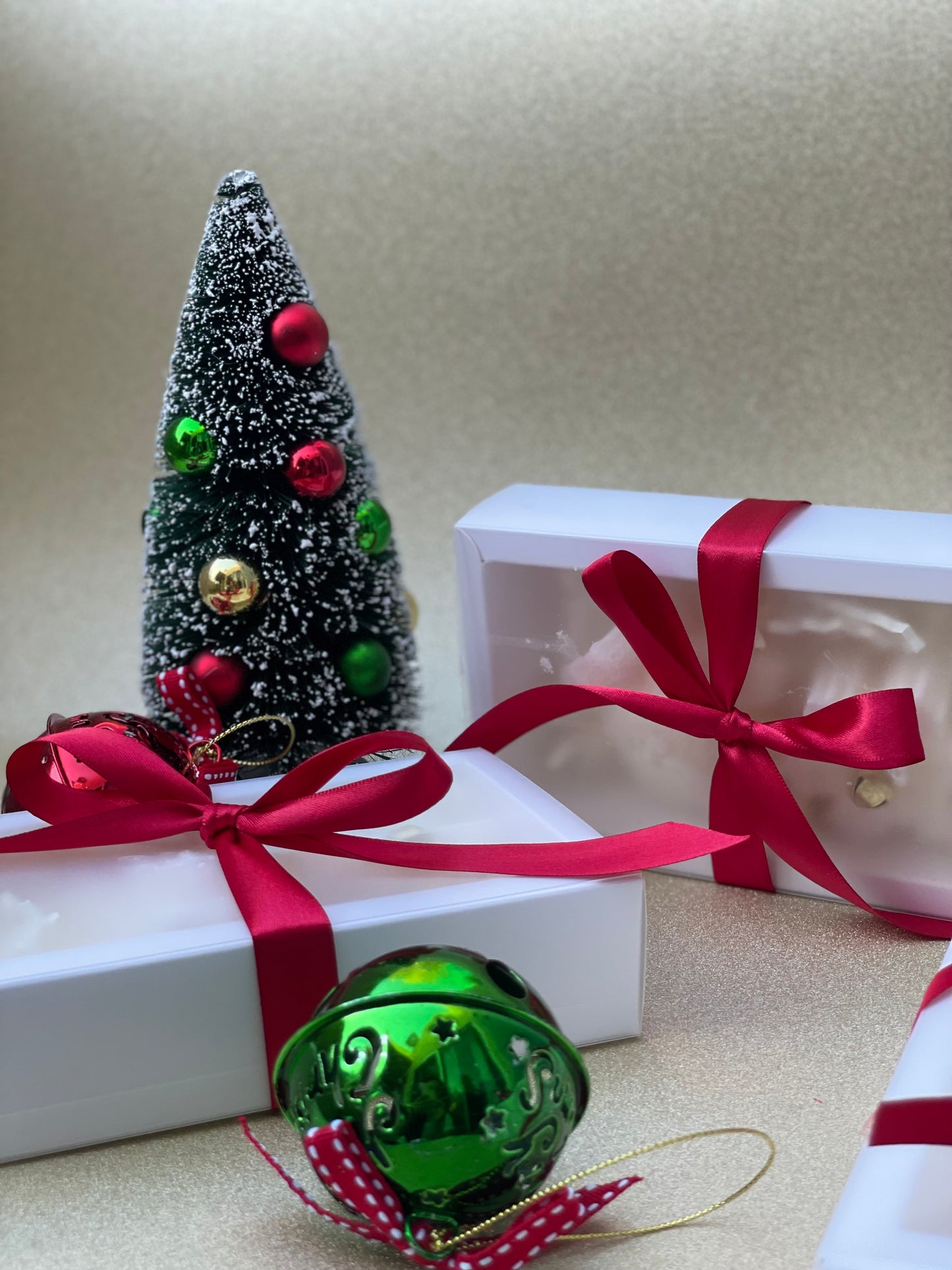 The Holiday Embrace Set